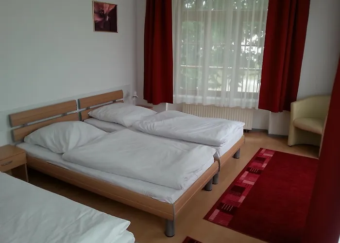 Отель Picobello Гёрлиц